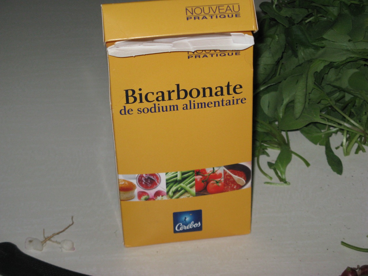 nettoyez les fanes avec du bicarbonate